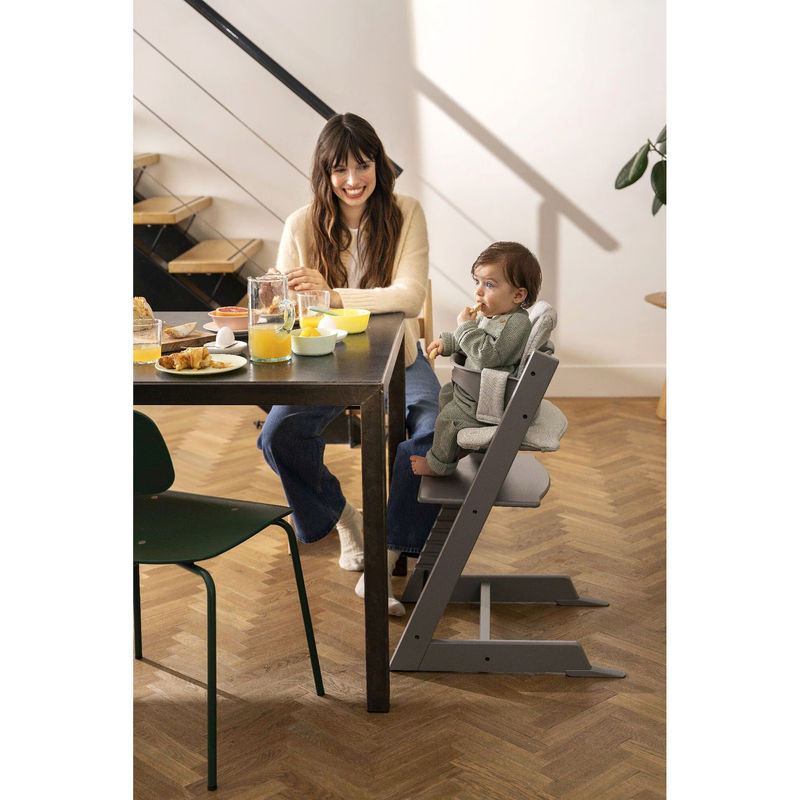 Stokke Tripp Trapp Treppenhochstuhl aus Buchenholz in Grau mit höhen- und tiefenverstellbarer Sitz- und Fußplatte - Bild 4