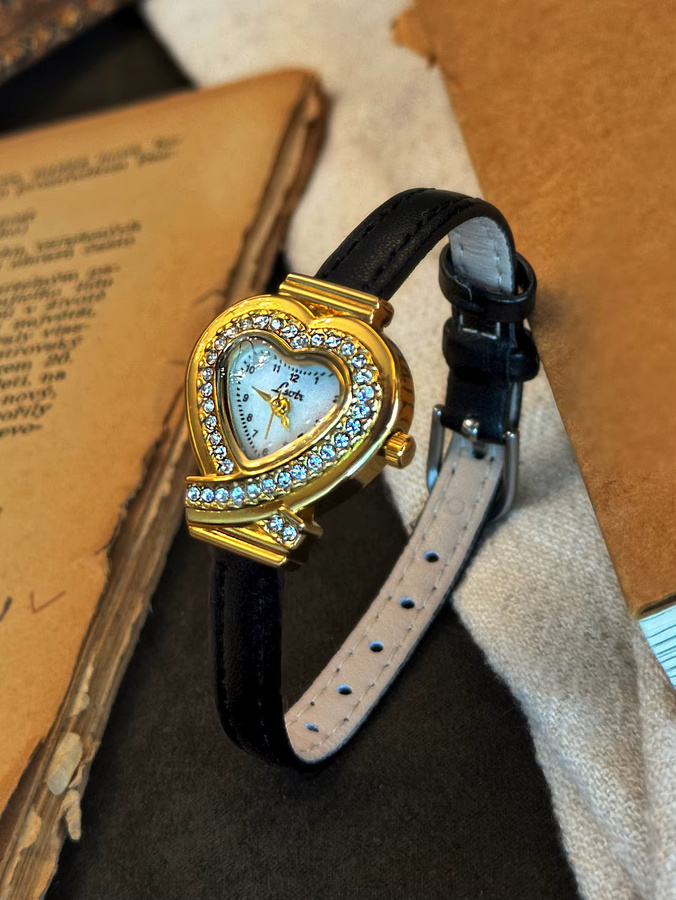 LSVTR Armbanduhr Quarz, herzförmig, Leder, Schwarz, Gold, Damen - Bild 3