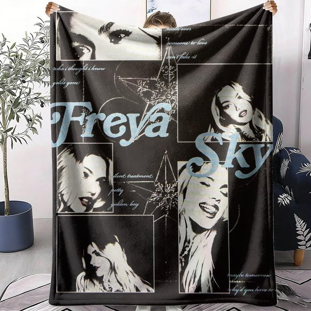 Freya Skye Flanell-Decke in Weiß, leichte und gemütliche Sommerdecke für Sofa, Bett oder Reise - Bild 1