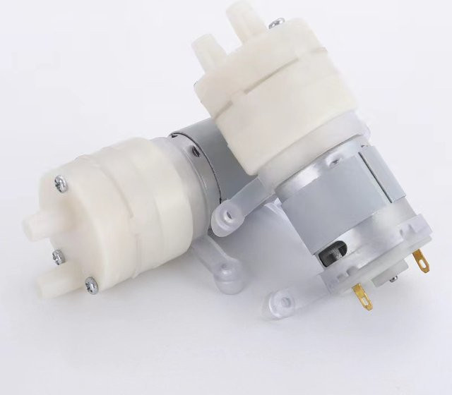CNMAWAY Mikro-Wasserpumpe DC 12 V Selbstansaugende Membranpumpe aus lebensmittelechtem ABS in Weiß mit 1,45 l/min Durchfluss - Bild 1