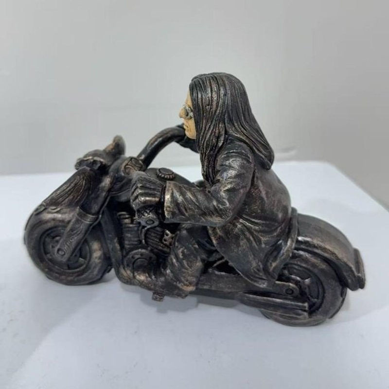 Ozzy Osbourne Ritter Totenkopf Figur aus Harz als Gothic Schreibtisch Dekoration - Bild 1