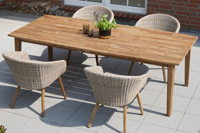 OUTFLEXX Borneo Garten-Essgruppe aus Polyrattan und Akazie in Beige mit Tisch und 4 Cocktail-Sesseln, Tisch B: 180 cm, T: 90 cm, H: 75 cm - Bild 1