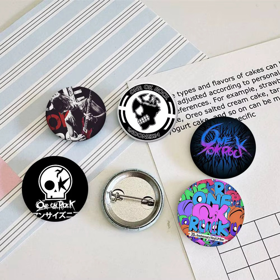ONE OK ROCK Logo-Brosche, Emaille-Pin, rund - Bild 2