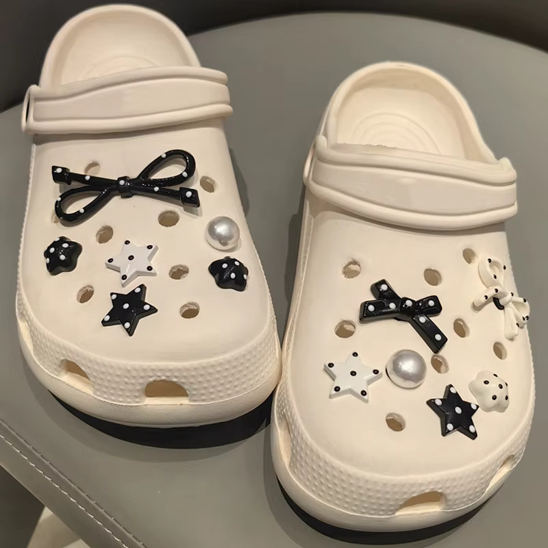 SMATLELF Schuh-Charms Set, 3D-Gemüseformen, Schwarz-Weiß Gepunktet - Bild 2