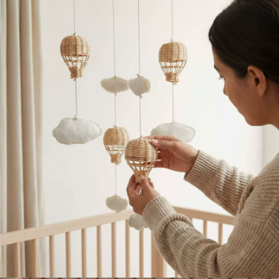 Ins Wind Handgewebte Rattan Hängende Dekoration in Beige mit Heißluftballon und Wolken im Boho-Stil - Bild 3