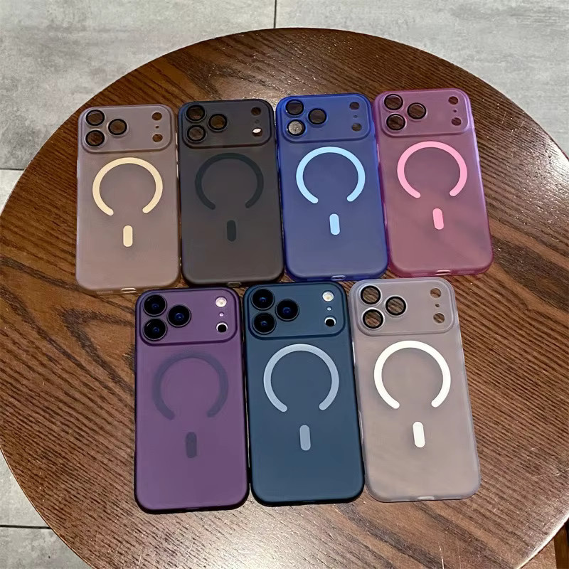 MagSafe Schutzhülle für iPhone 17 Pro Max aus mattem PC in Transparent oder Blau mit magnetischer Ladefunktion und Kameraschutz - Bild 2