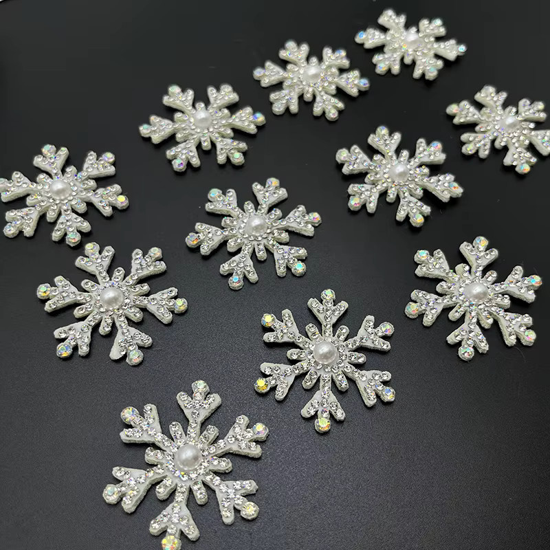 20 Stück Glitter Strass Schneeflocken Patches in Weiß für DIY Handwerk und Haarnadel Applikationen, Durchmesser: 40 mm - Bild 4