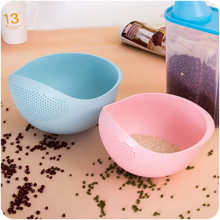 Rundes Küchensieb aus Kunststoff zum Waschen und Entwässern von Reis, Obst und Gemüse in Pink - Bild 3