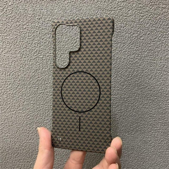 MagSafe kompatible Handyhülle aus Kevlar und Kohlefaser für Samsung Galaxy S26, S25, S24 Ultra Plus und S24+ in Grau - Bild 1