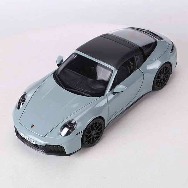 Maisto Porsche 911 Targa 4 GTS 922.2 Modellauto, 1:18, grau, alle Türen öffnen - Bild 1