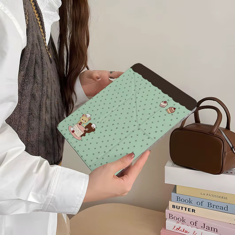 HAPPILAI iPad Schutzhülle mit Bären-Design und Stift- sowie Tablet-Halterung in Grün - Bild 3