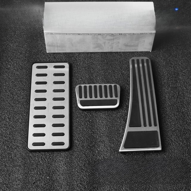 BYD Destroyer 05 und Seal 6 DM-i Fußpedal-Set aus Metall in Silber für Gaspedal und Bremspedal - Bild 1
