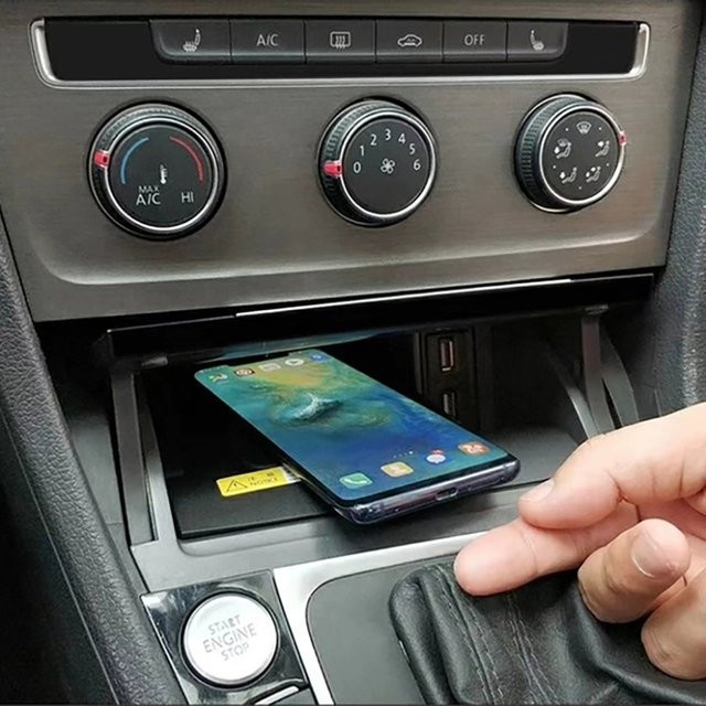 Carinway 15W kabelloses Auto-Ladegerät für die Mittelkonsole in Schwarz für Volkswagen Golf 7 MK7 - Bild 1