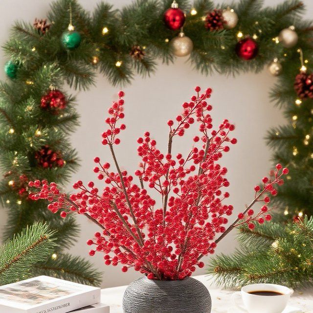 smr Künstliche Holly Pflanze mit roten Beeren für Weihnachtsdekoration und Tischgestecke, 2 oder 4 Stück - Bild 1