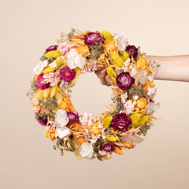 Trockenblumenkranz Sunshine Orange von Blume2000 in Gelb und Multicolour im Boho-Stil mit Lagurus, Durchmesser: 25,0 cm - Bild 1