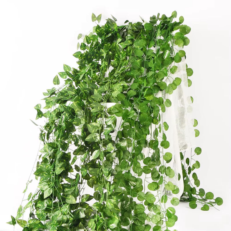 Uflower Künstliche hängende Weinblätter in Grün, 210 cm Dekopflanze aus Textil und Rattan für Hochzeit und DIY-Dekoration - Bild 4