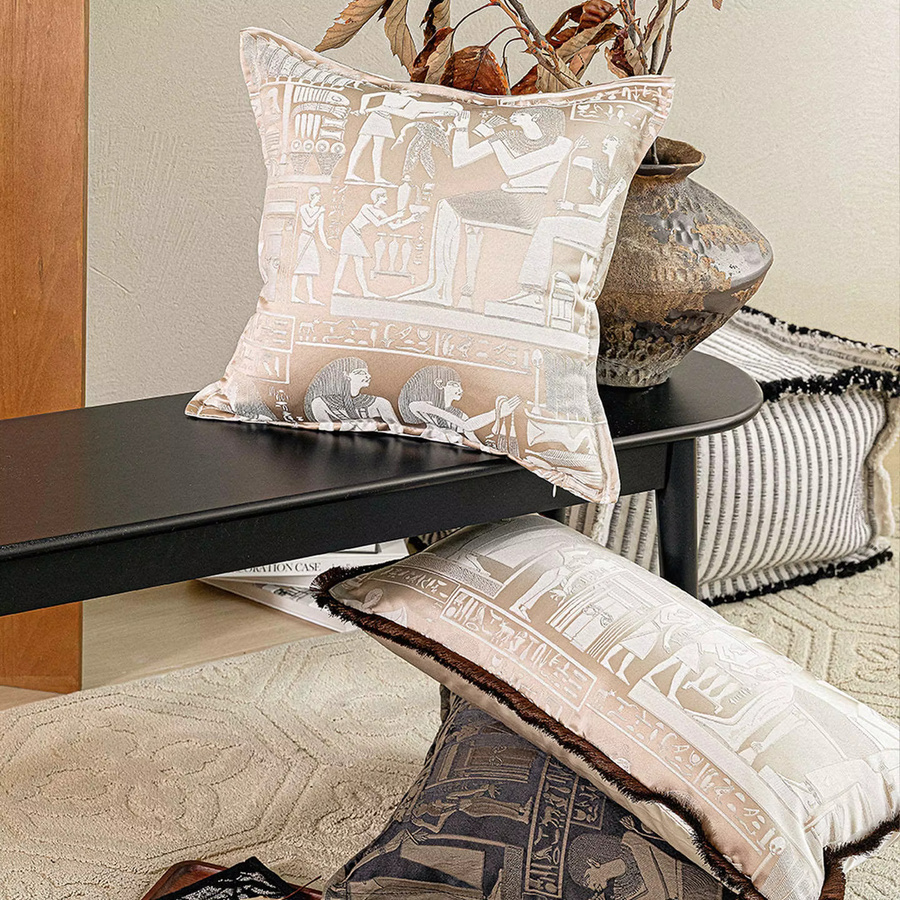 Senric Aurora Design-Luxus-Kissenbezug in Beige mit Retro-Muster im altägyptischen Stil, B/H: 65 x 30 cm - Bild 3