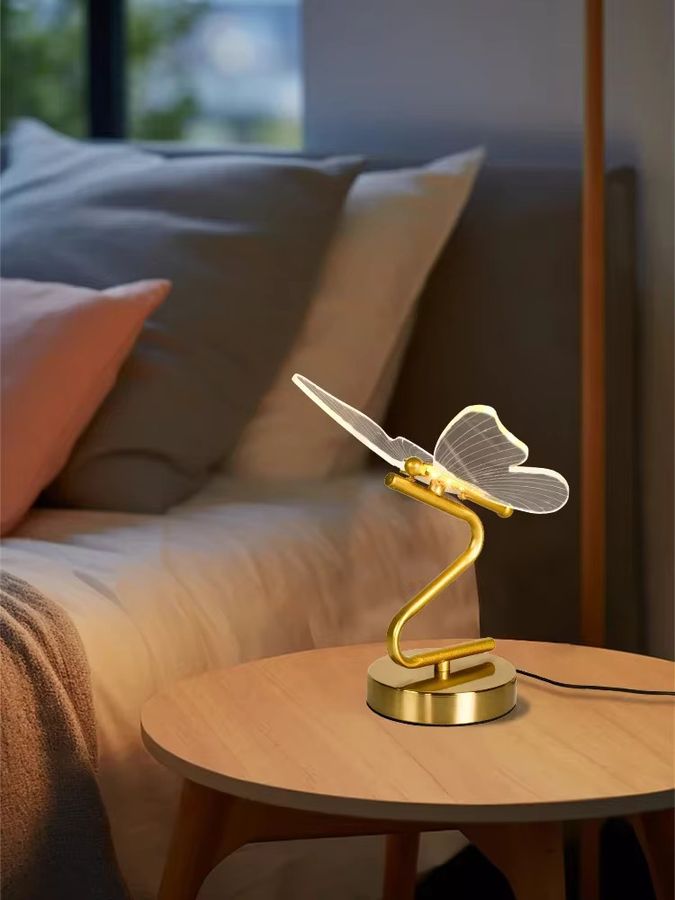 Nordische LED Schmetterlings Tischlampe mit integrierter LED und 3 Lichtfarben für Schlafzimmer und Wohnzimmer - Bild 6