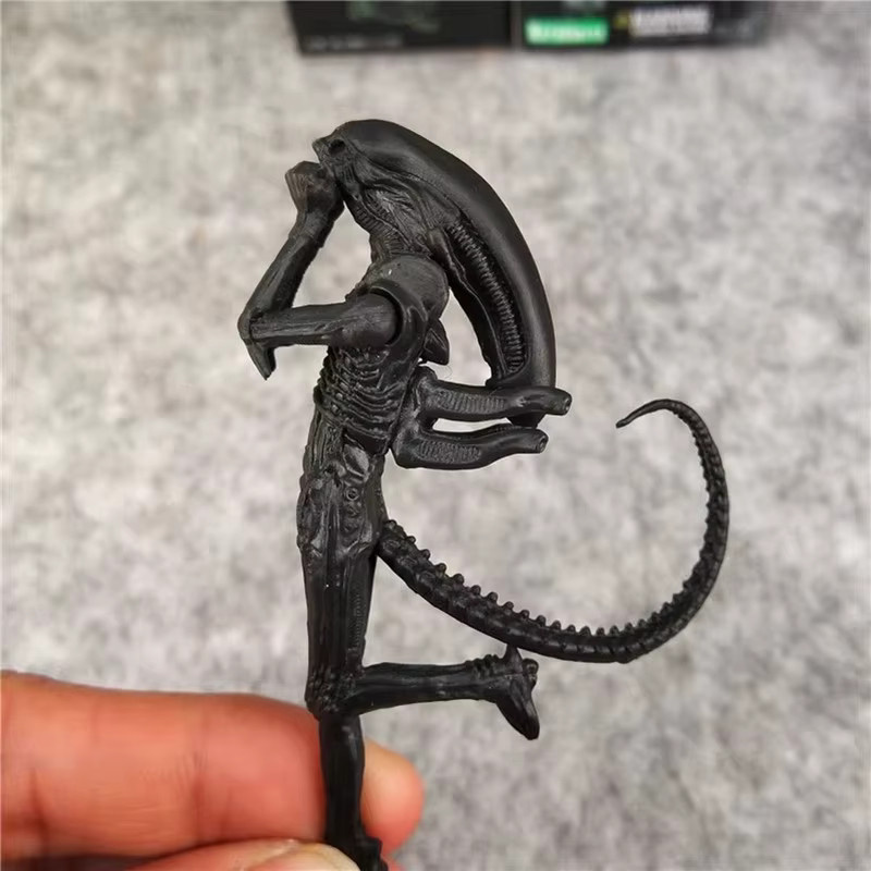 Calede Alien Xenomorph Anime Action Figure 6-teiliges Set Schwarz - Bild 3