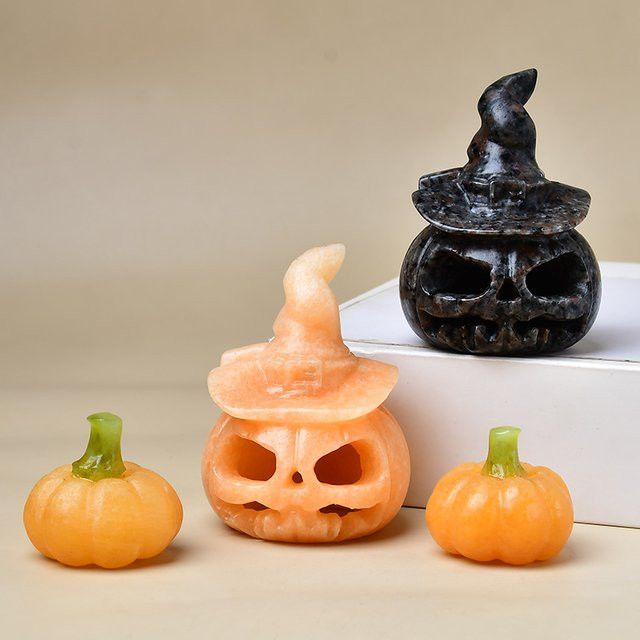 Natürlicher Kürbis aus gelbem Calcit als Kristall-Dekoration für Halloween und Herbst - Bild 1