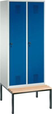 C + P Garderobenspind Evolo S 3000 aus Stahl mit integrierter Sitzbank, 2 Abteile mit Breite: 40 cm pro Fach, Sicherheitsdrehriegelverschluss, Farbe: lichtgrau RAL 7035 und enzianblau RAL 5010 - Bild 1
