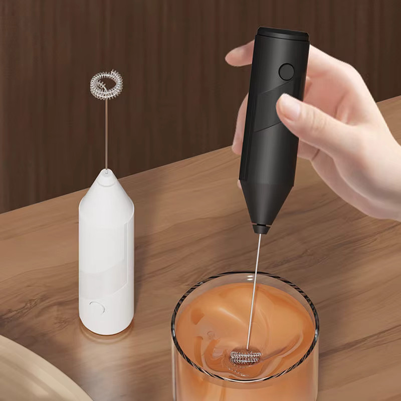 Kitchya Elektrischer Milchaufschäumer und Kaffee-Mixer in Weiß - Bild 3