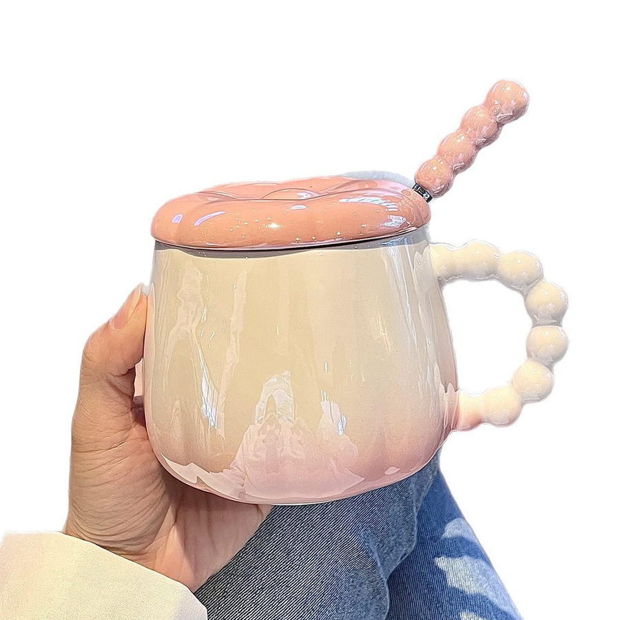 Yiran Keramiktasse mit Deckel und Löffel in Perlglanz-Optik, erhältlich in Blau und Pink, Volumen: 301-400 ml - Bild 2