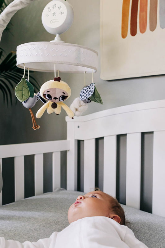 Tiny Love Boho Chic Baby Mobile mit Spieluhr, LED-Beleuchtung und Tierfiguren in Weiß - Bild 3