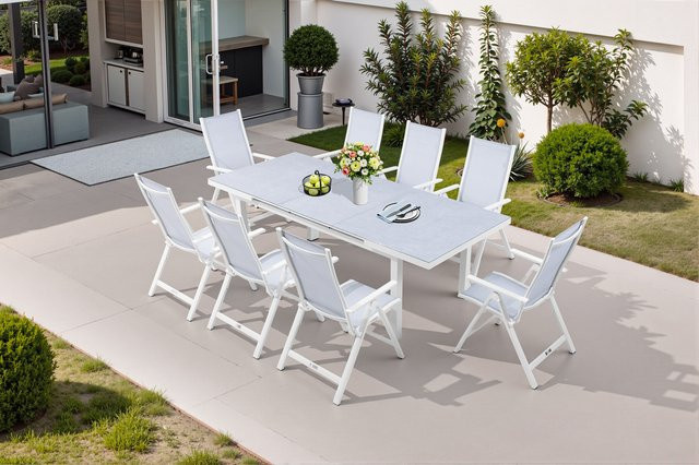 OUTFLEXX Garten-Essgruppe für 8 Personen aus Aluminium und Sicherheitsglas in Weiß/Grau mit ausziehbarem Tisch und klappbaren Stühlen - Bild 1