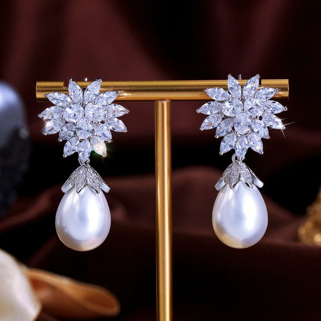 ThreeGraces Ohrringe, Zirkonia, Perle, Silber, Damen - Bild 1