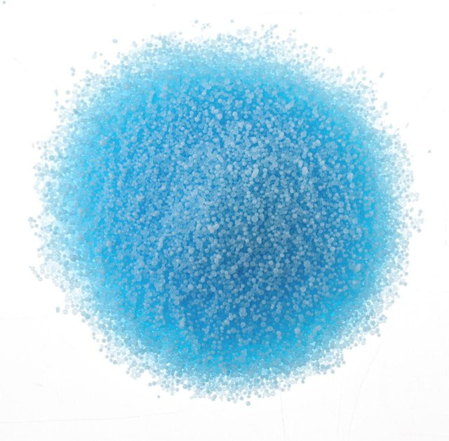 Glorex Kerzensand mit Docht in Hellblau - Bild 1