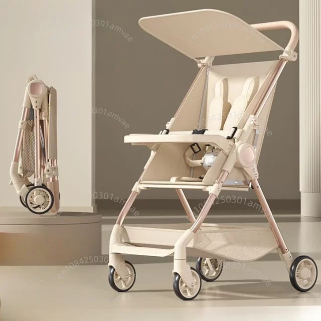 Ultraleichter Buggy von Warm house in Weiß und Beige, faltbar mit verstellbarer Rückenlehne, Esstablett und Regenschirm - Bild 1