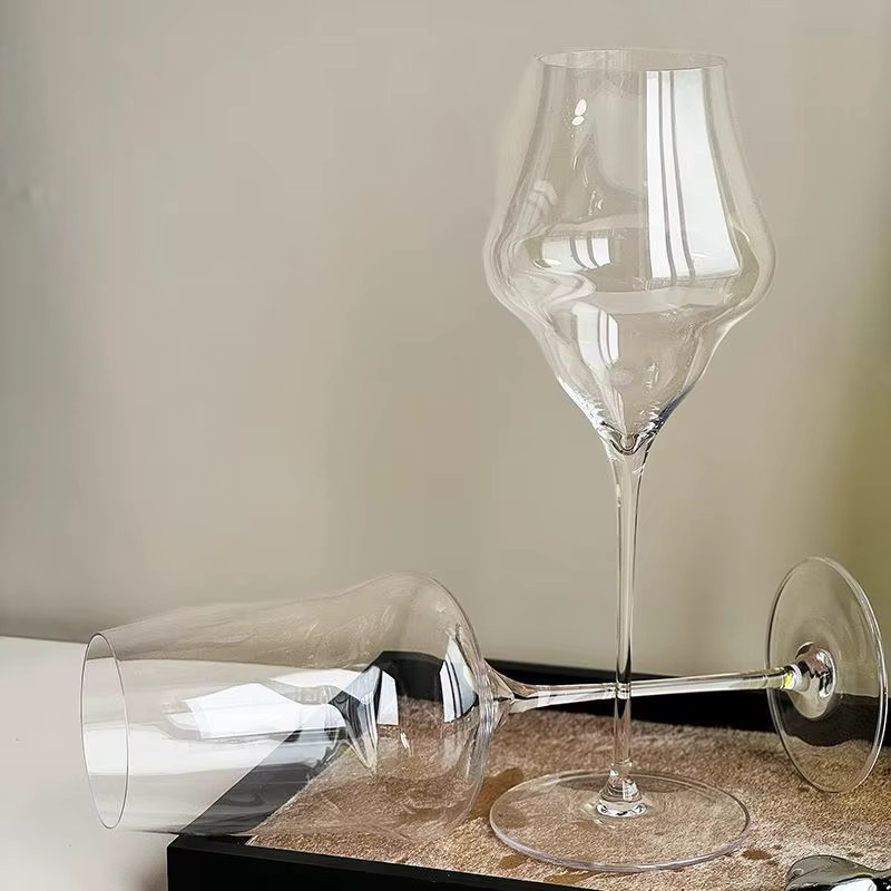 Handgefertigtes Kristall-Weißweinglas aus transparentem Glas für Champagner und Wein - Bild 3