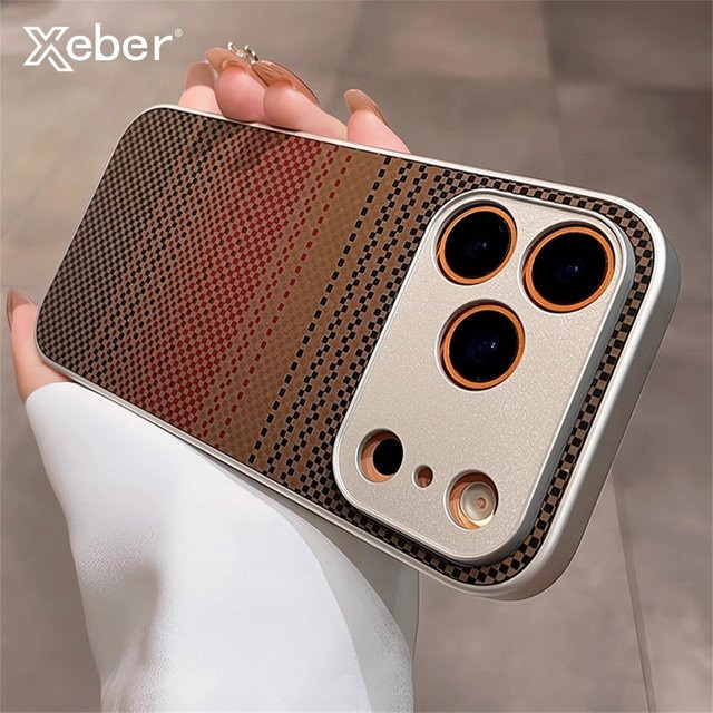 Xeber Stoßfeste iPhone Hülle mit Kohlefaser-Relief-Textur aus Hard PC in Schwarz oder Blau für iPhone 17, 16, 15, 14, 13, 12 Pro Max Plus Air - Bild 1