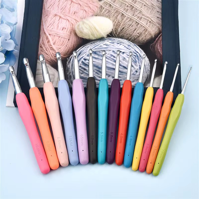 Ergonomische Häkelnadeln mit Gummigriff für Handarbeit in verschiedenen Farben, 2-10mm - Bild 3