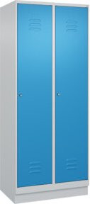 C+P Wäsche-Spind Classic PLUS mit Sockel, 2 Abteile, grau/blau, Zylinderschloss, H x B x T: 195 x 80 x 50 cm - Bild 1