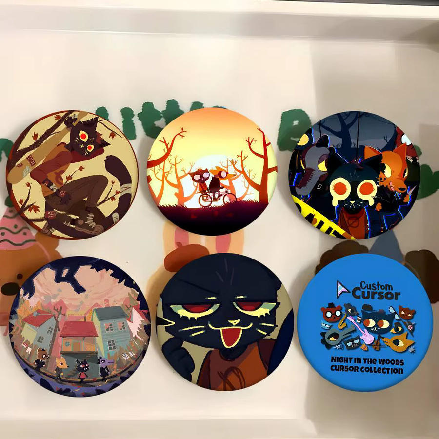 KAYOU Brosche, Game Night In The Woods, Unisex - Bild 3