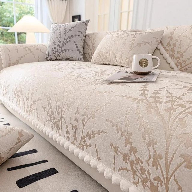 Super Six Chenille-Sofakissen Jacquard mit floralem Muster in Beige, quadratisch, B/B: 70 x 70 cm - Bild 1