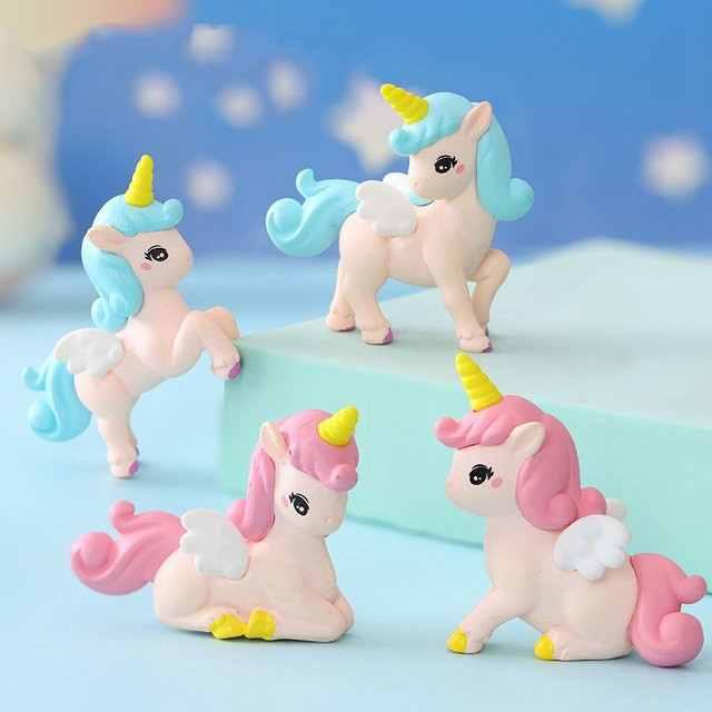 4er Set Einhorn Tier Figuren aus PVC als kreative Cartoon Miniatur Ornamente für DIY Dekoration in Mehrfarbig von MOVING FOREST - Bild 1
