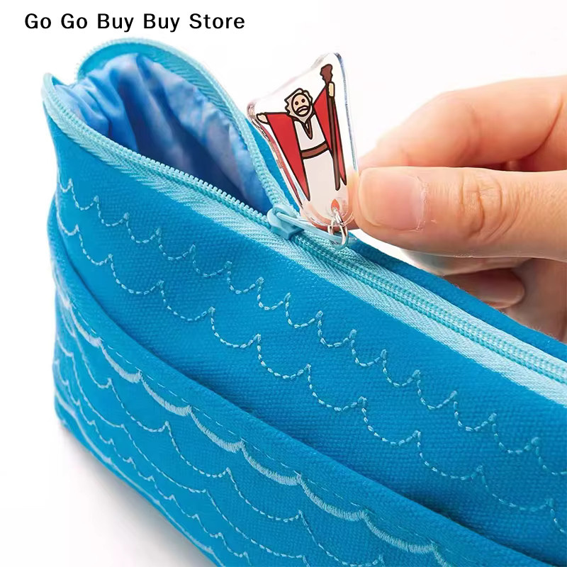 Tragbare Kosmetiktasche und Federmäppchen mit Cartoon-Design Japanischer Ozean in Blau - Bild 2