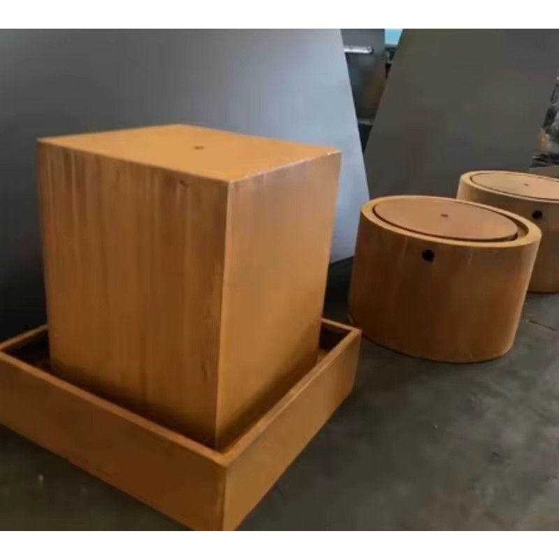 EXW Quadratischer Wassertisch-Brunnen aus Cortenstahl mit modernem geometrischem Design für Terrasse und Garten - Bild 3