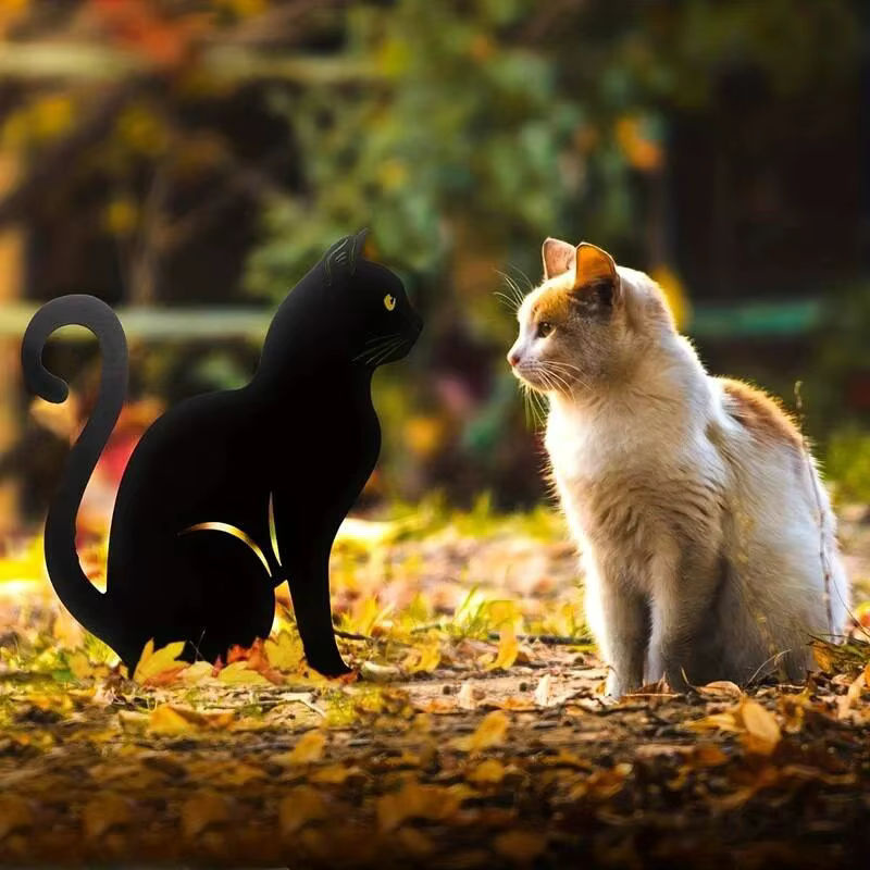 Dekorativer Katzen Erdspieß aus Metall in Schwarz für Garten und Balkon - Bild 3