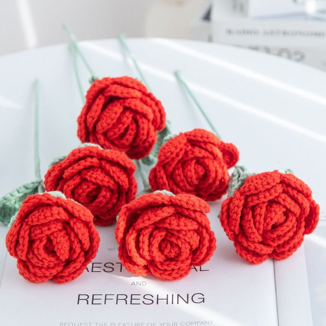 ZQCY Handgemachte Häkelrose aus Textil in Rot für Dekoration und DIY-Projekte - Bild 1