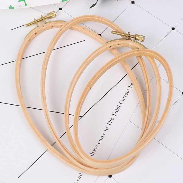Ovaler Stickrahmen aus Bambus in Beige für Stickerei und Kreuzstich - Bild 1