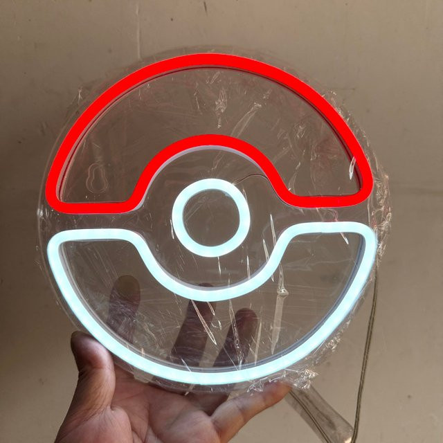 TAKARA TOMY Pokeball LED Neonlicht Wanddekoration in Rot und Multicolour, USB-Betrieb, B/H: 20 x 20 cm - Bild 1