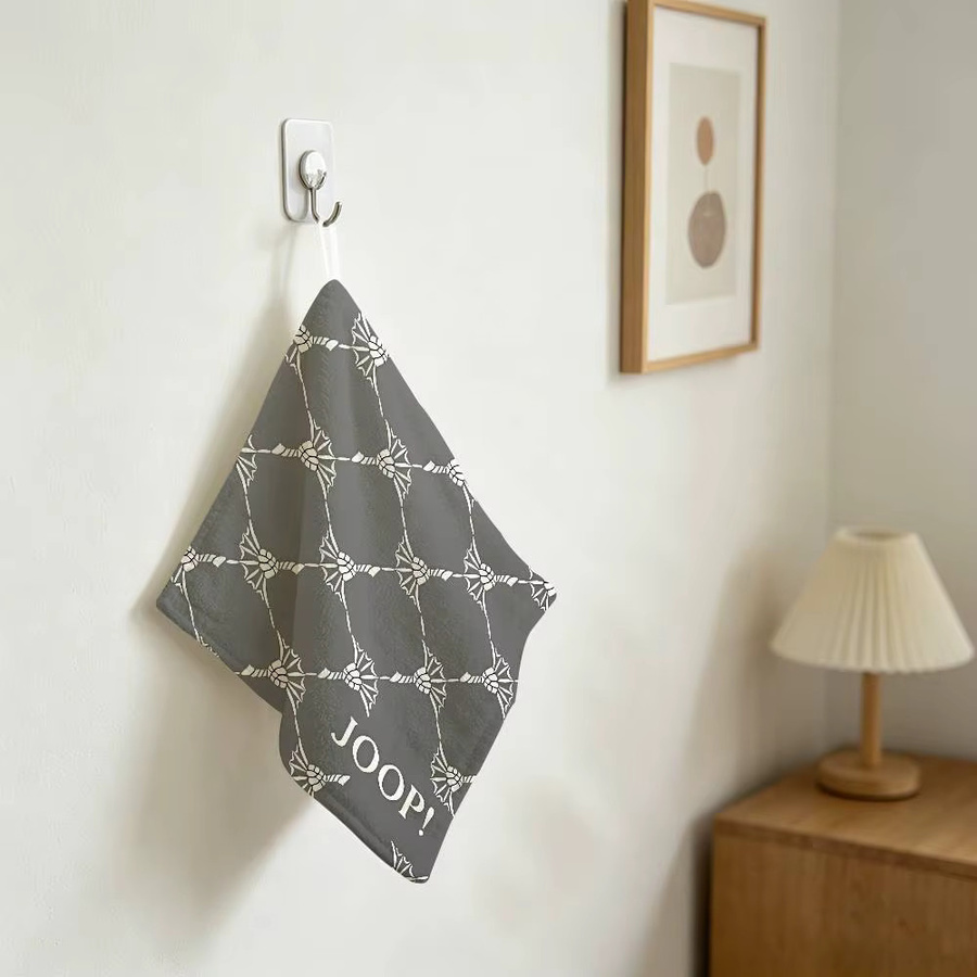 Joop Handtuch mit Grafikprint in Grau aus Polyester-Baumwolle mit Aufhängeschlaufe, Breite: 30,0 cm, Höhe: 25,0 cm - Bild 1