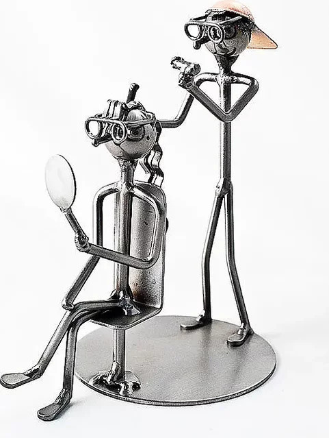 Hinz & Kunst Metallmann Friseur Wired Line Tischdekoration aus Metall in Silber - Bild 1