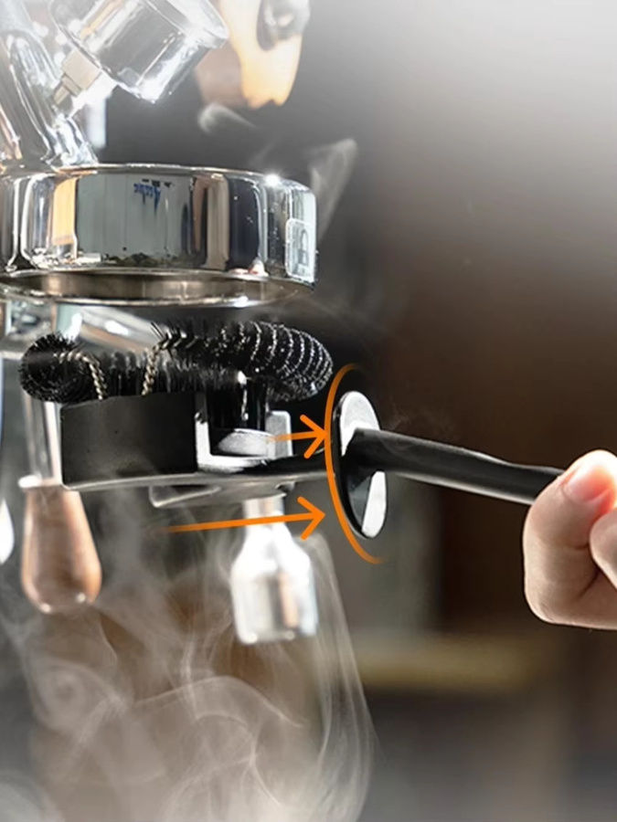 Punana Espresso-Reinigungsset in Schwarz mit Doppelborsten, Spritzschutz und integriertem Löffel für die Reinigung von Brühgruppe und Dichtungen - Bild 6