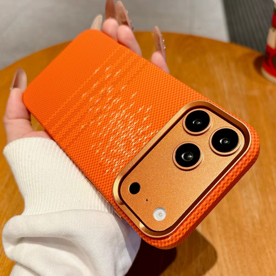 Apple MagSafe Schutzhülle aus Kevlar und Carbon Fiber für iPhone 17 Pro Max, iPhone 16 und iPhone 15, stoßfest mit magnetischem kabellosem Laden, Blau und Orange - Bild 1