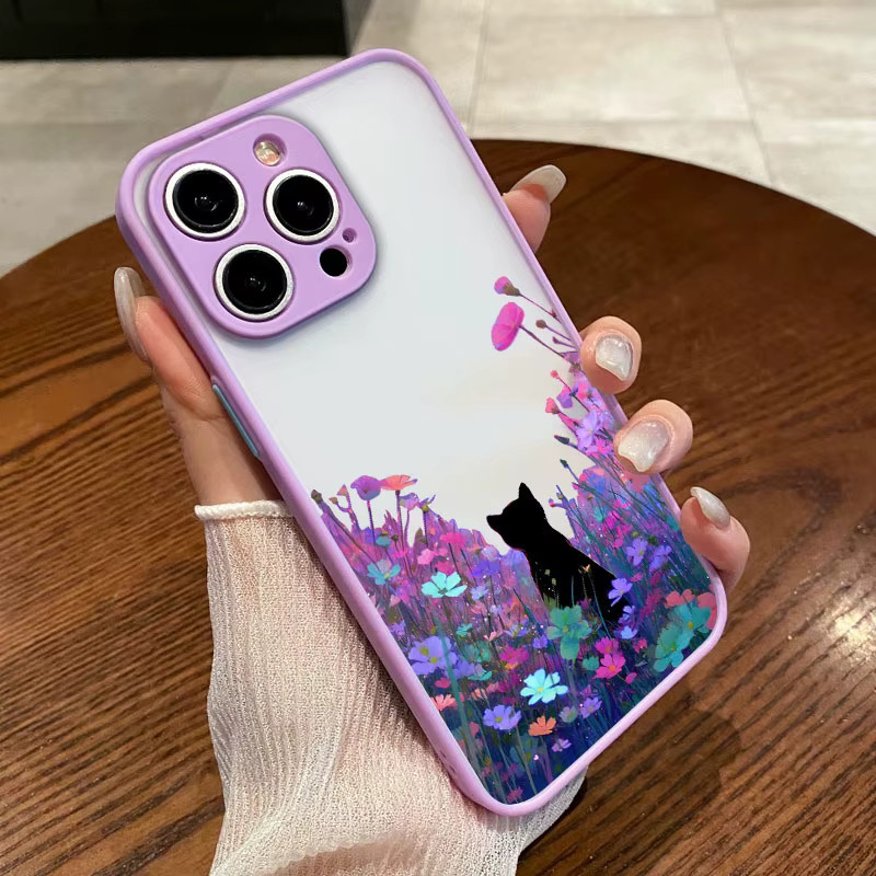 Clespruce Stoßfeste iPhone Handyhülle mit Anime Landschaft und Katze Motiv in Grün und Multicolour - Bild 2
